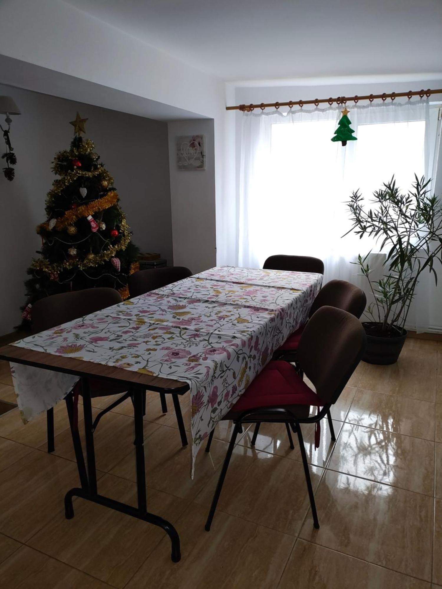 ホテル Casa Zura Buşteni エクステリア 写真